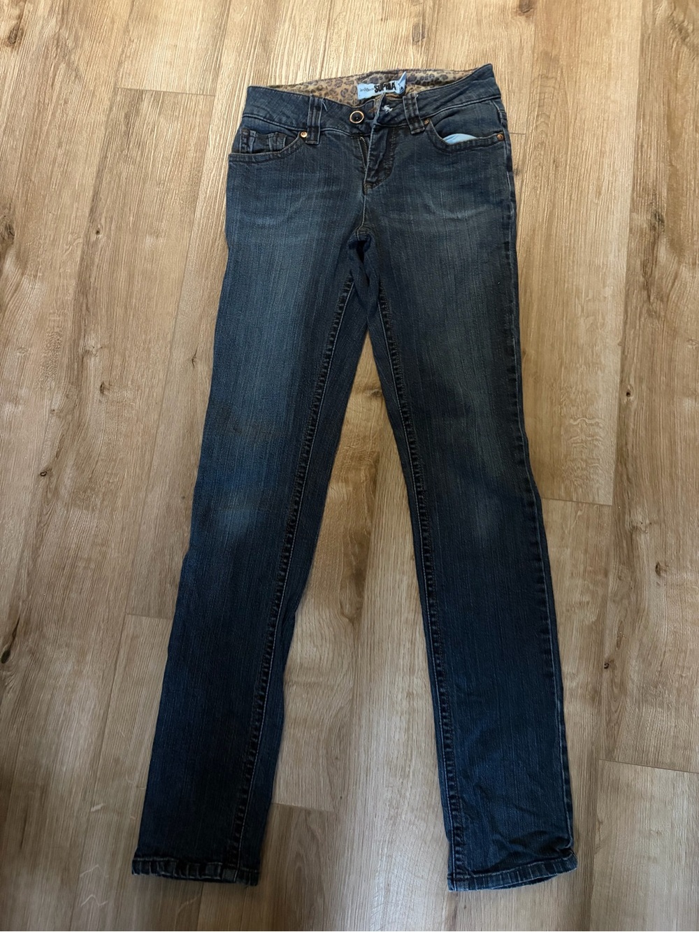 le chateau Women's Dark Wash Skinny Jeans